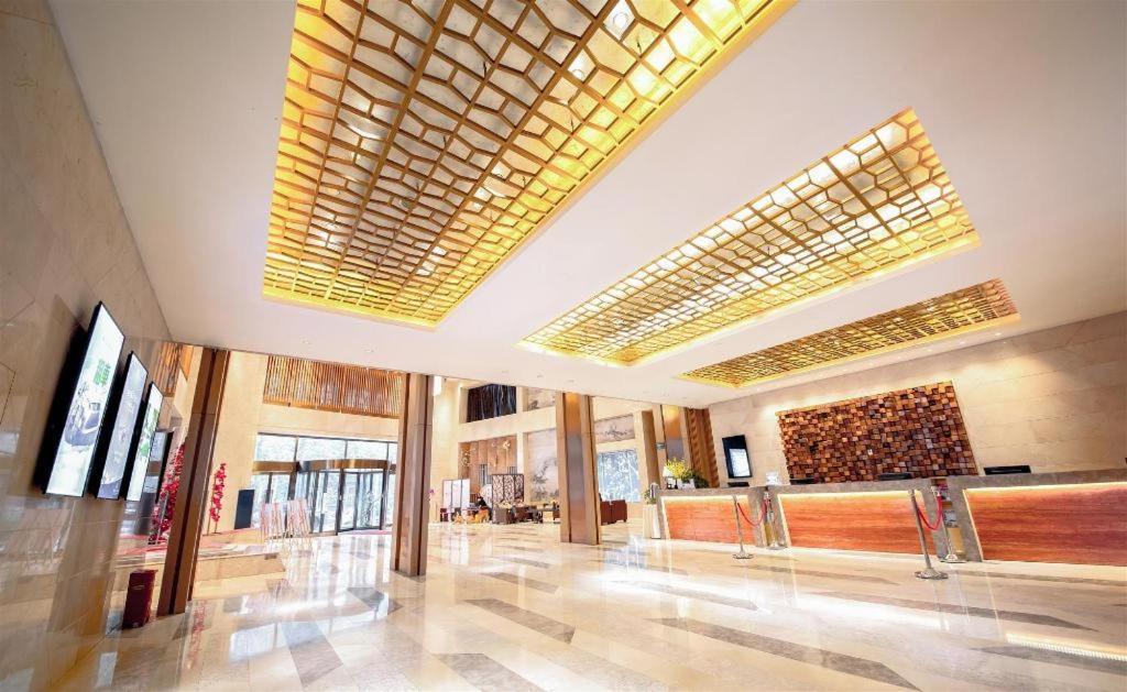 Yueyang Grand Skylight Hotel Exterior photo